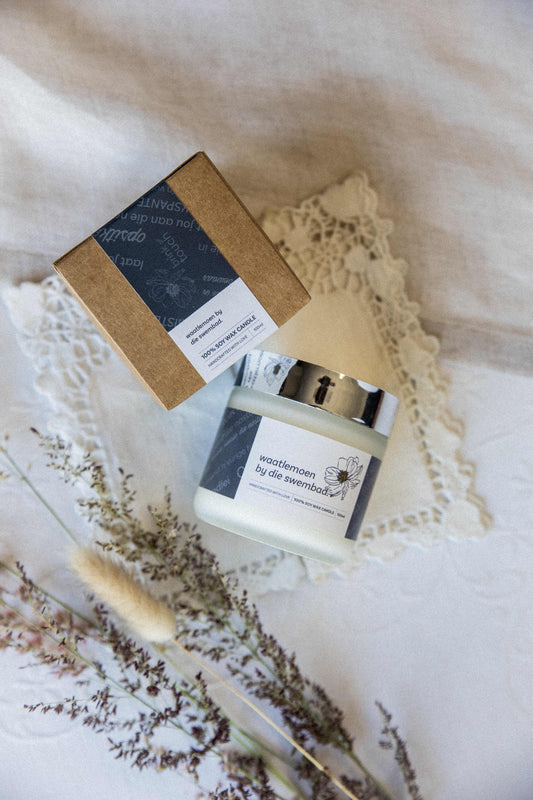 Afrikaanse Klein Kersie | Waatlemoen by Die Swembad mini candle - close up