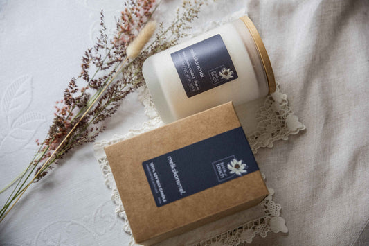Afrikaanse Kers | Melkskommel candle - close up
