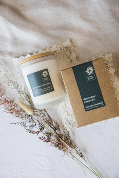 Afrikaanse Kers | Desember Vakansie candle - styled shot