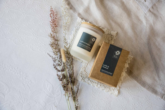 Afrikaanse Kers | Koffie En Beskuit candle - close up