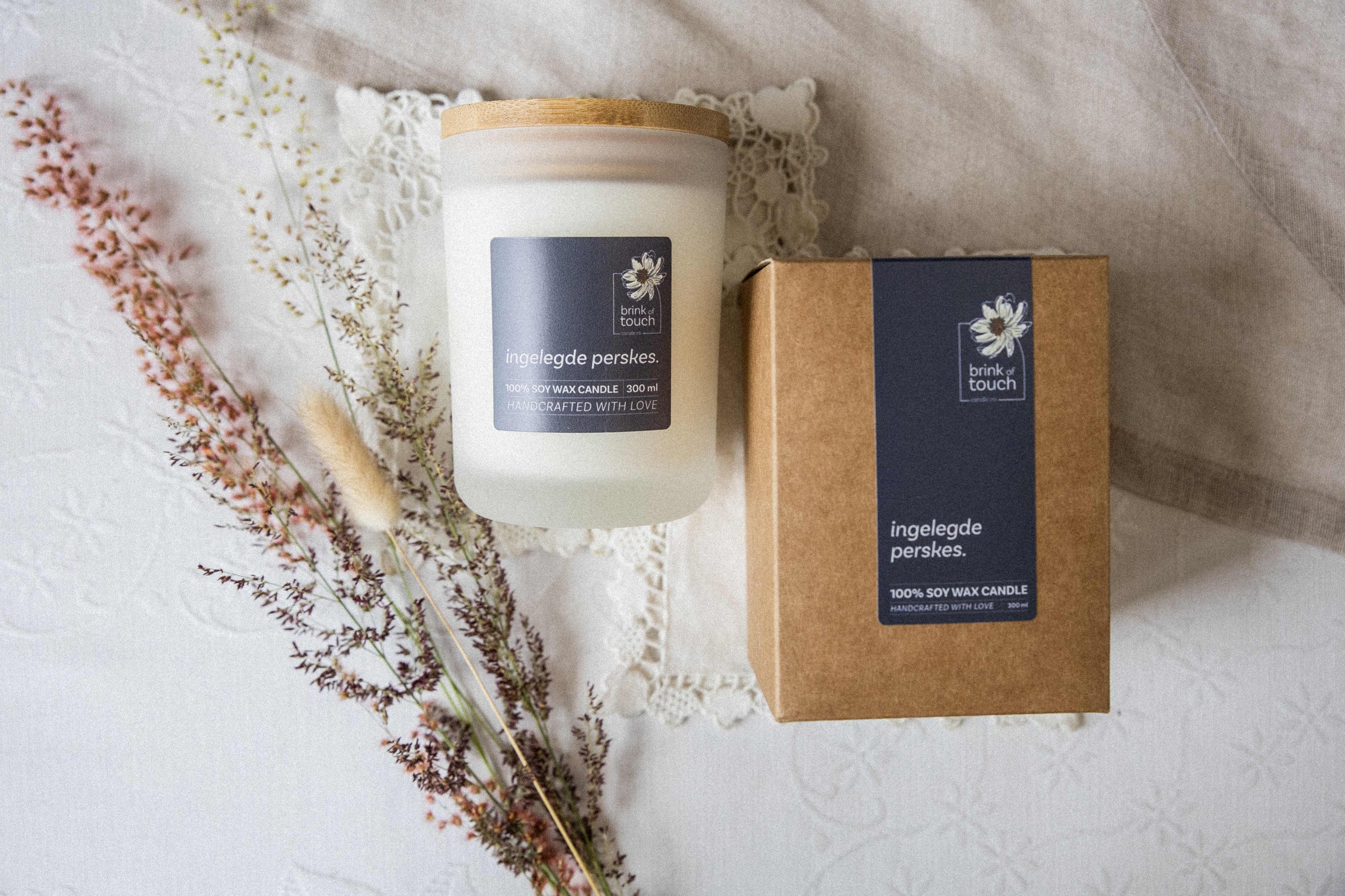 Afrikaanse Kers | Ingelegde Perskes candle - close up