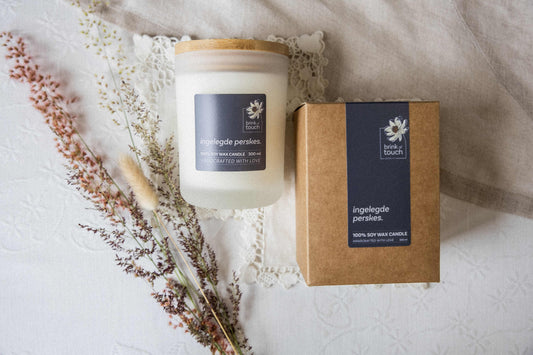 Afrikaanse Kers | Ingelegde Perskes candle - close up