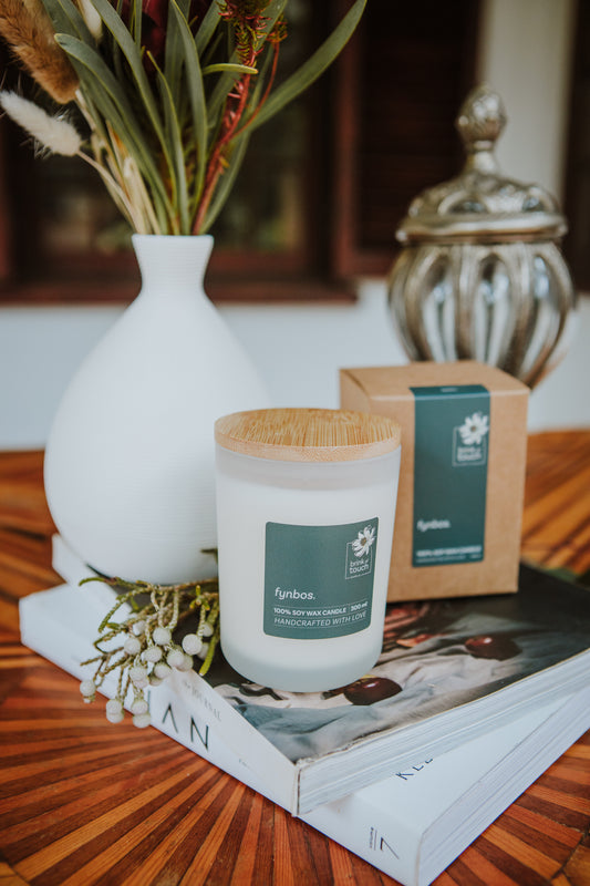 Afrikaanse Kers | Fynbos candle - close up