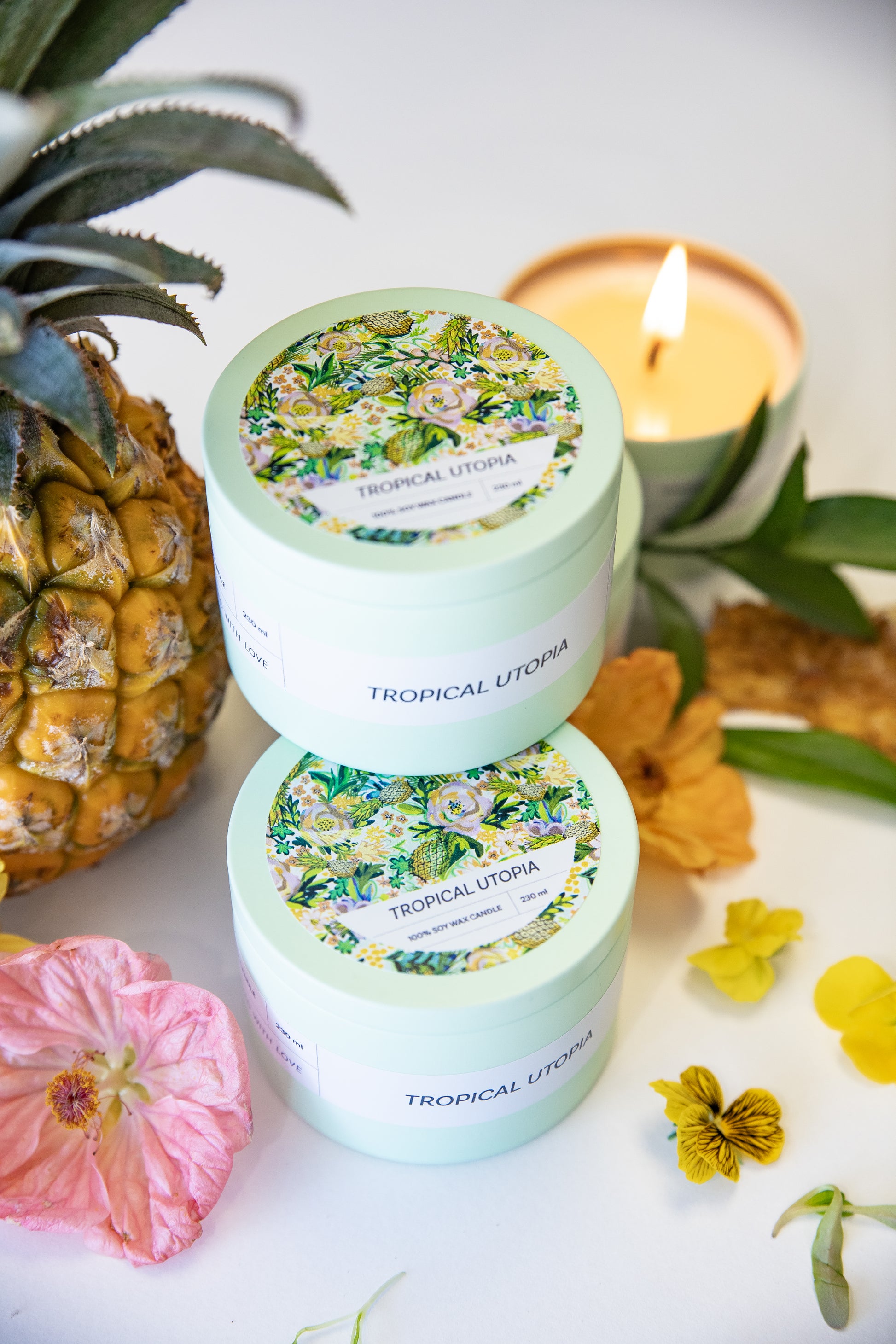 Tropical Utopia candle - close up