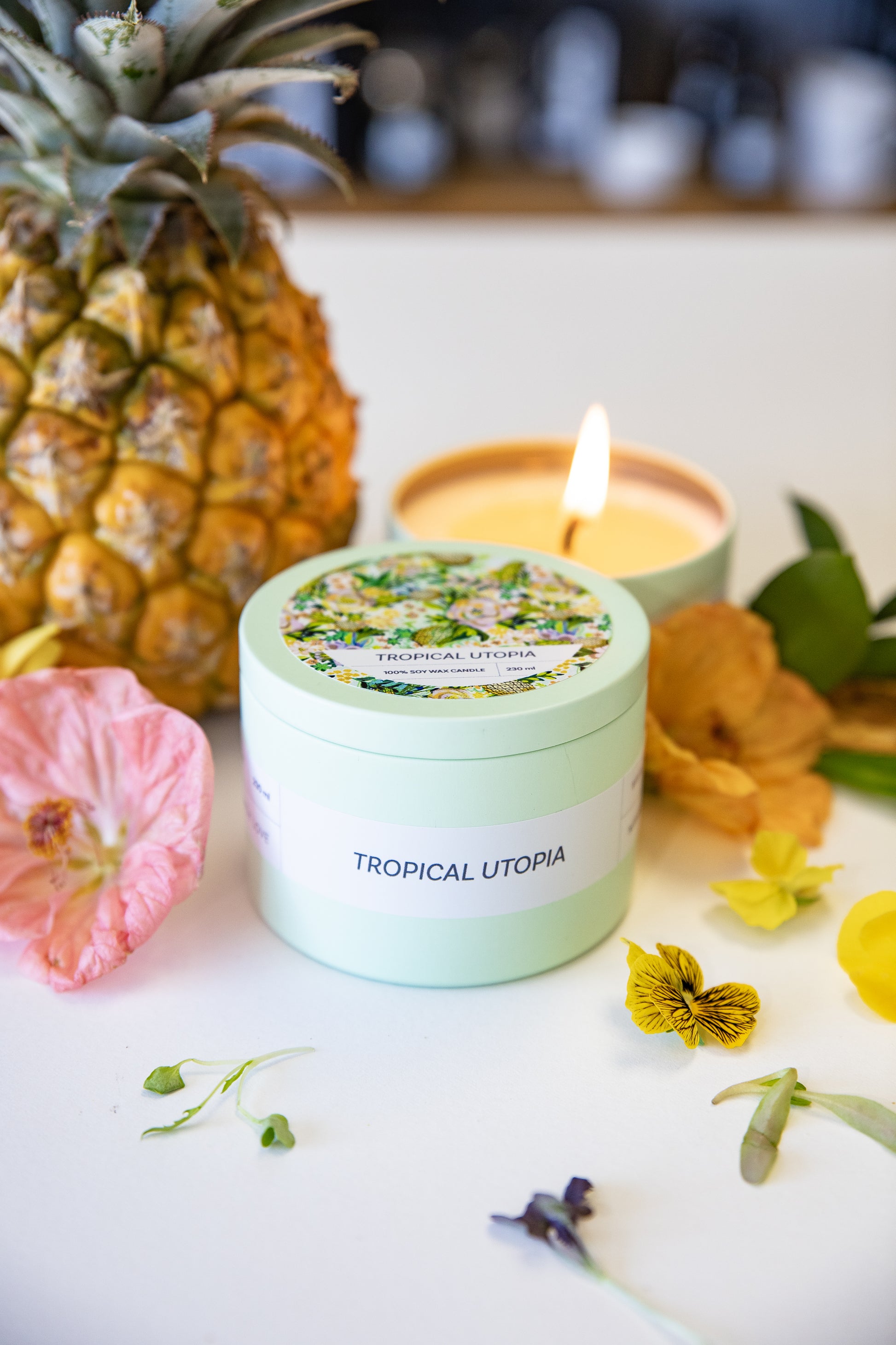 Tropical Utopia candle - packaging