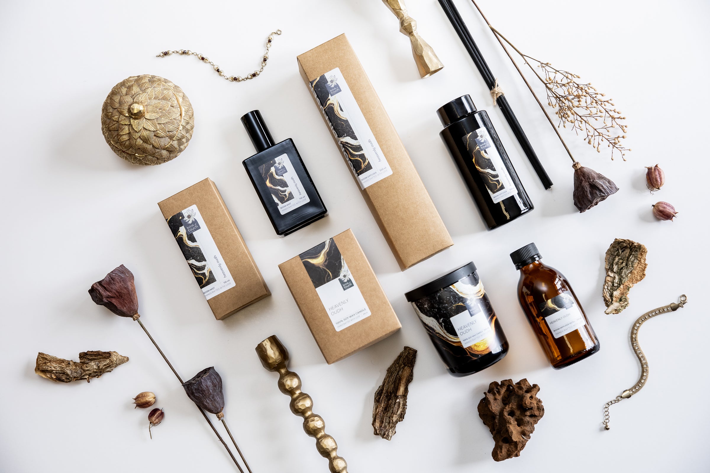 Heavenly Oudh Candle - packaging