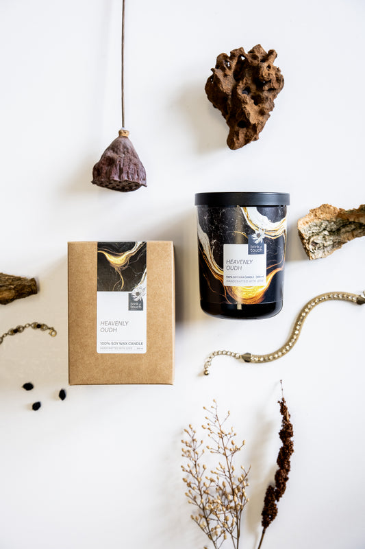 Heavenly Oudh Candle - close up