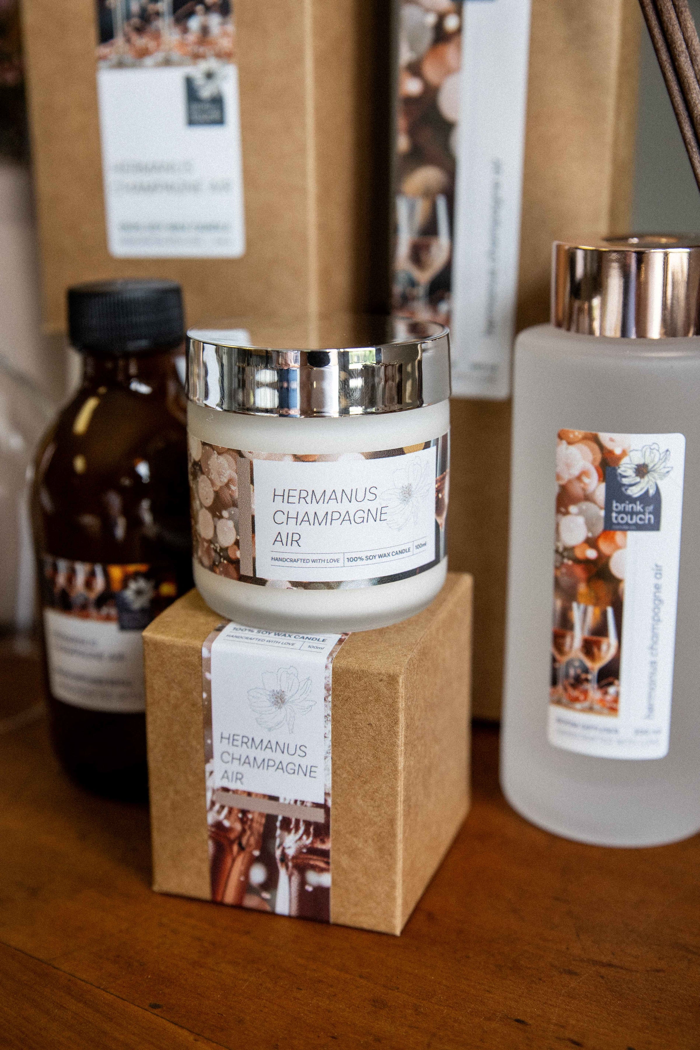 Hermanus Champagne Air mini candle - close up